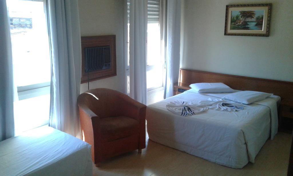 Royal Palace Hotel Porto Alegre Oda fotoğraf
